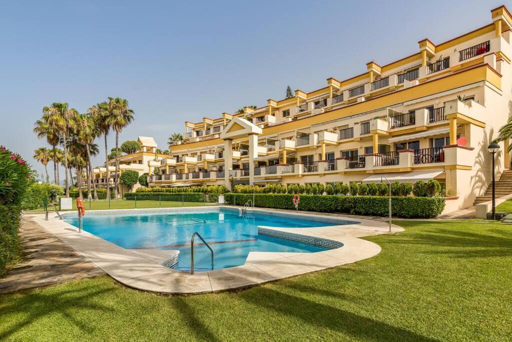 Oleholidays 535 Romana Playa Con Vistas Al Mar Marbella Buitenkant foto